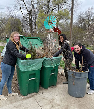 Volunteer with City Sprouts